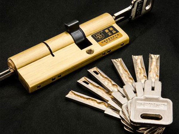 射阳24小时上门开锁公司